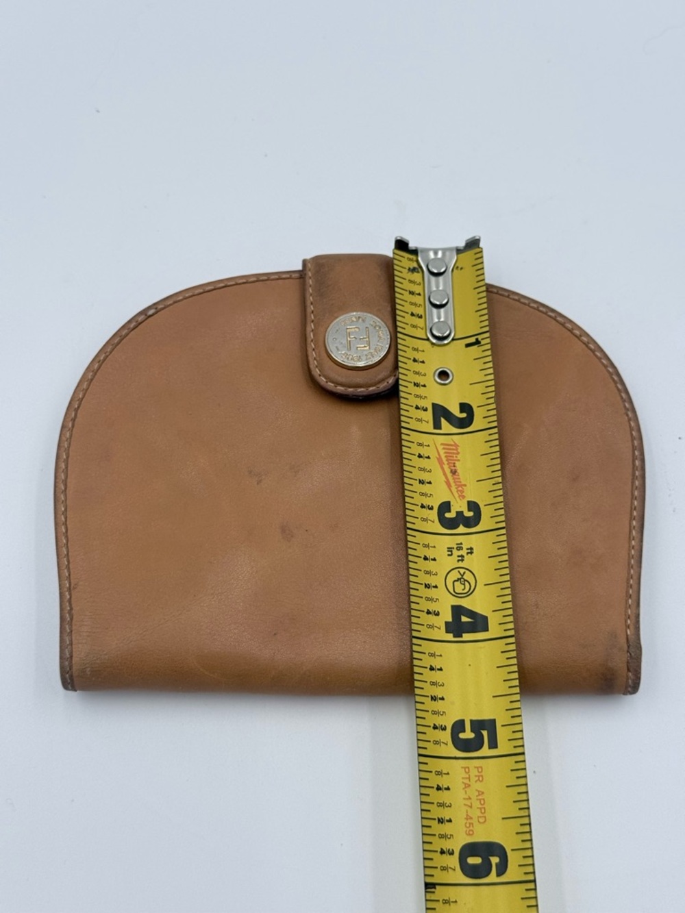 Vintage Italian Fendi Women’s Leather Compact Wallet Card Carrier Camel - Picture 6 of 8